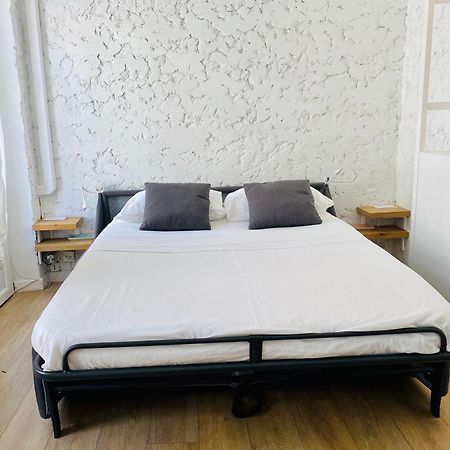 Studio Equipe-Climatise Avec Balcon Au Mourillon A 20M De La Plage ツーロン エクステリア 写真