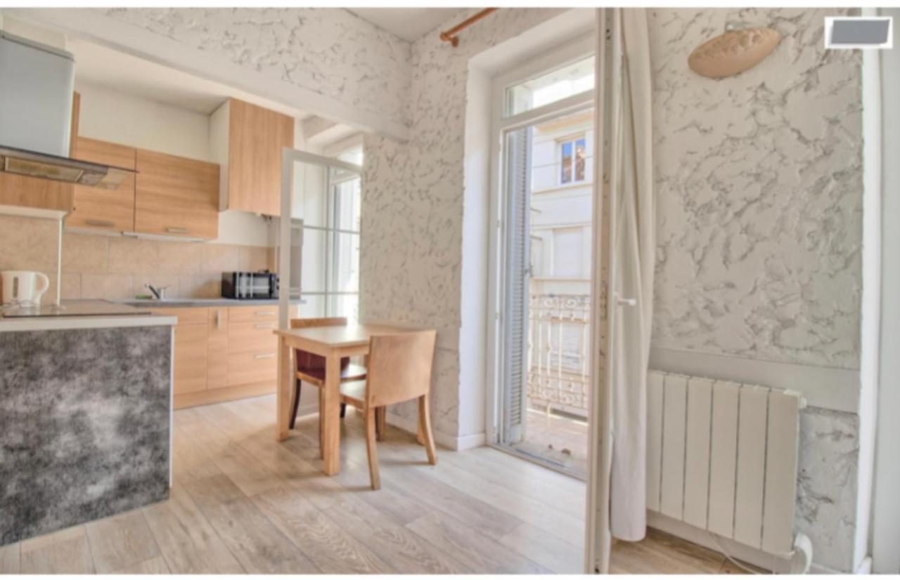 Studio Equipe-Climatise Avec Balcon Au Mourillon A 20M De La Plage ツーロン エクステリア 写真