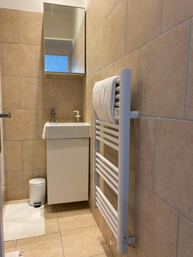 Studio Equipe-Climatise Avec Balcon Au Mourillon A 20M De La Plage ツーロン エクステリア 写真