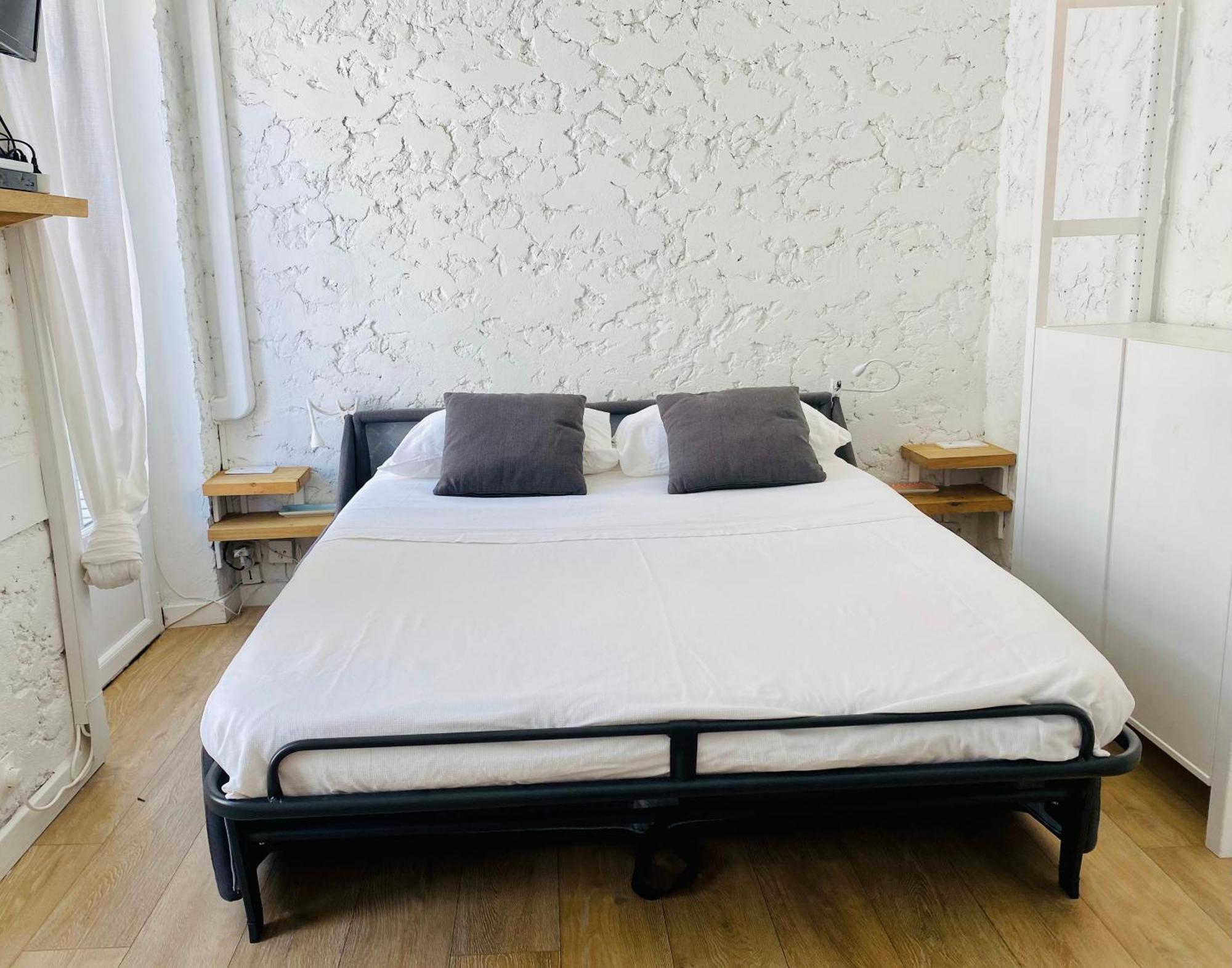 Studio Equipe-Climatise Avec Balcon Au Mourillon A 20M De La Plage ツーロン エクステリア 写真